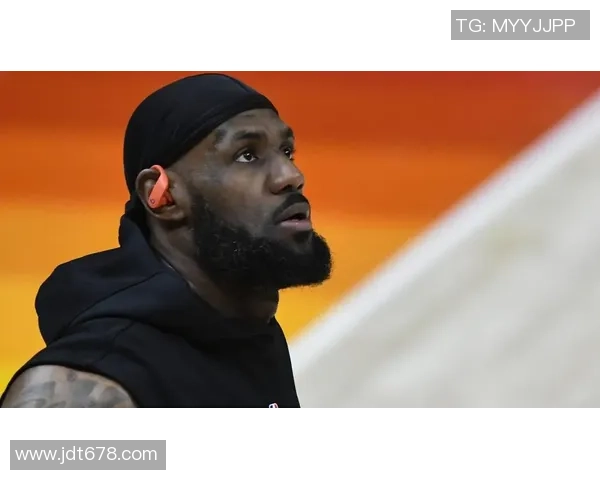 苏维埃之翼与格罗兹尼特里克的激烈对决引发球迷热议与期待